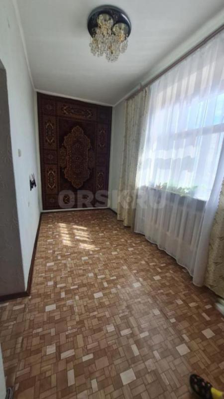 Продам уютный, просторный жилой дом по ул. - Орск