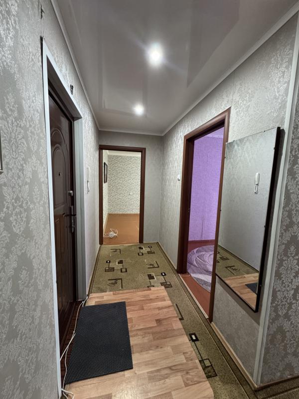 Продаётся двухкомнатная квартира площадью 44,4 кв. - Гай