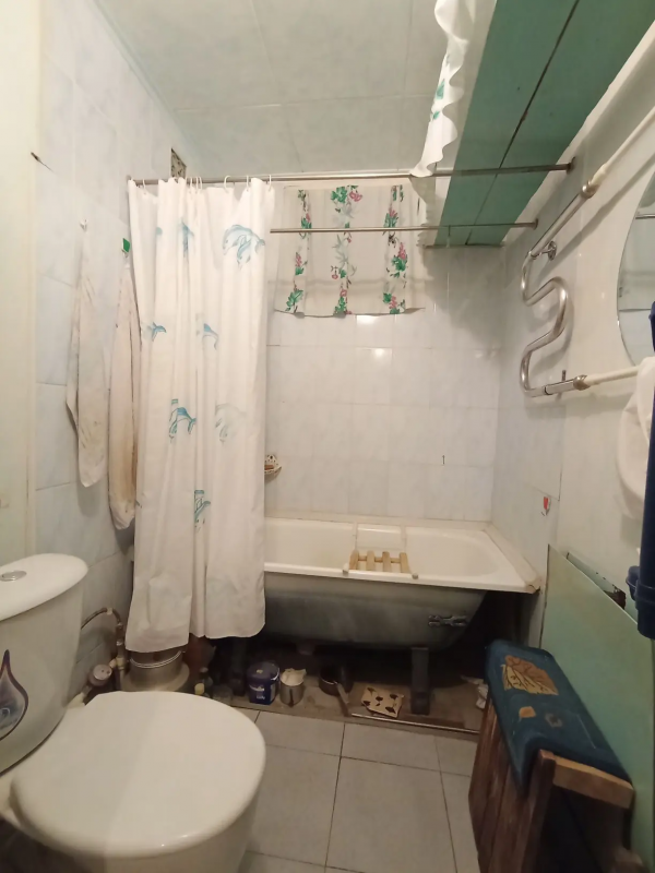 В продаже  2-комнатная квартира по адресу:  г. - Новотроицк