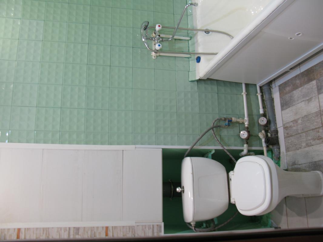 Продается двухкомнатная квартира по адресу ул. - Гай