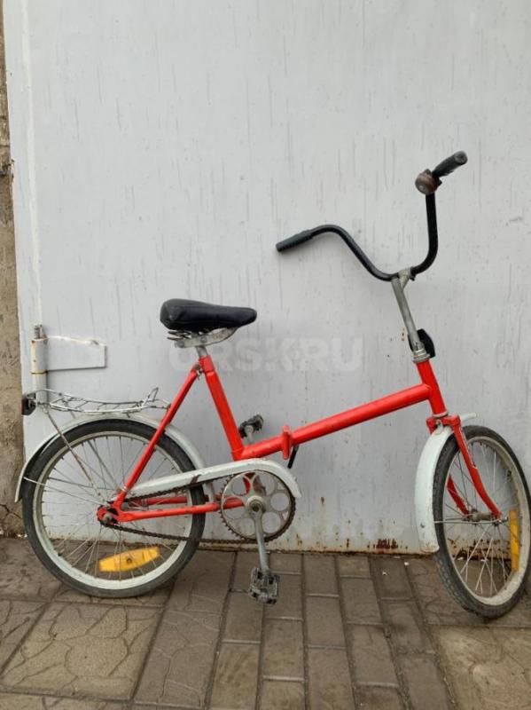 Продам новый детский трёхколёсный велосипед с защитным экраном от солнца, корзина для игрушек, защит - Орск