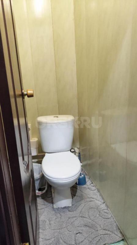 Продается просторная двухкомнатная квартира в  городе Новотроицк ( ул. - Новотроицк