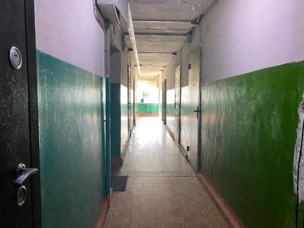 Сдам комнату остановка Луч в центре города все магазины, сады Сбербанк все рядом Кутузова 37 / 2 - Орск