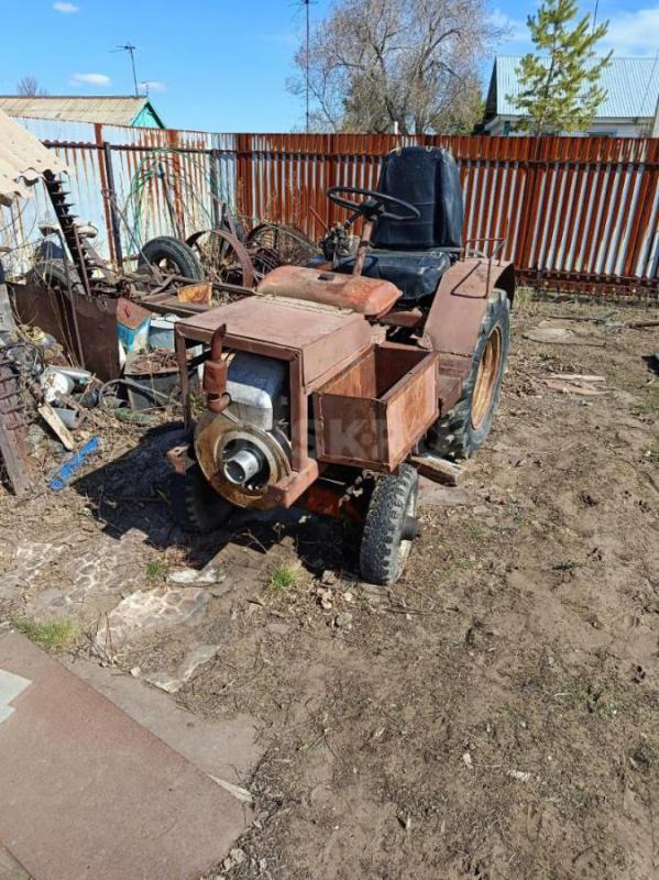 продам мини трактор в наличии 2 двигателя конная косилка и конные грабли - Орск