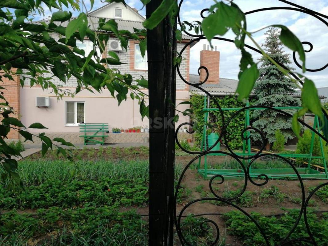 Продаётся уютный и просторный 2-х этажный жилой дом 213,4 кв. - Орск