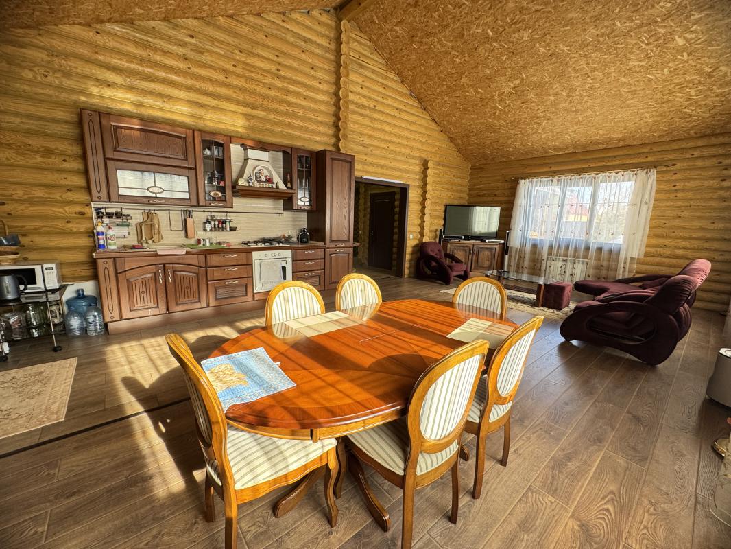 Продам дом из бревна 300 кВ. - Орск