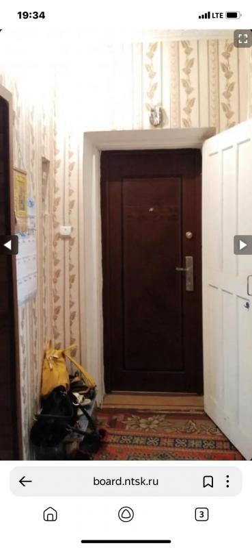 Продаётся 2 комнатная квартира в двухэтажном доме по ул. - Новотроицк