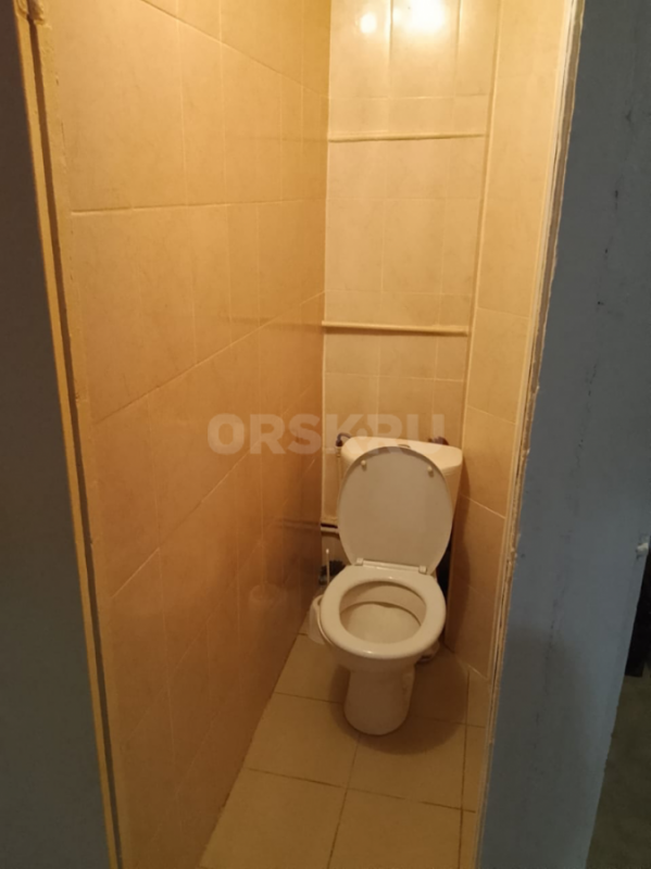 Сдам светлую, уютную двухкомнатную квартиру на 5 этаже, на длительный срок от собственника. - Орск