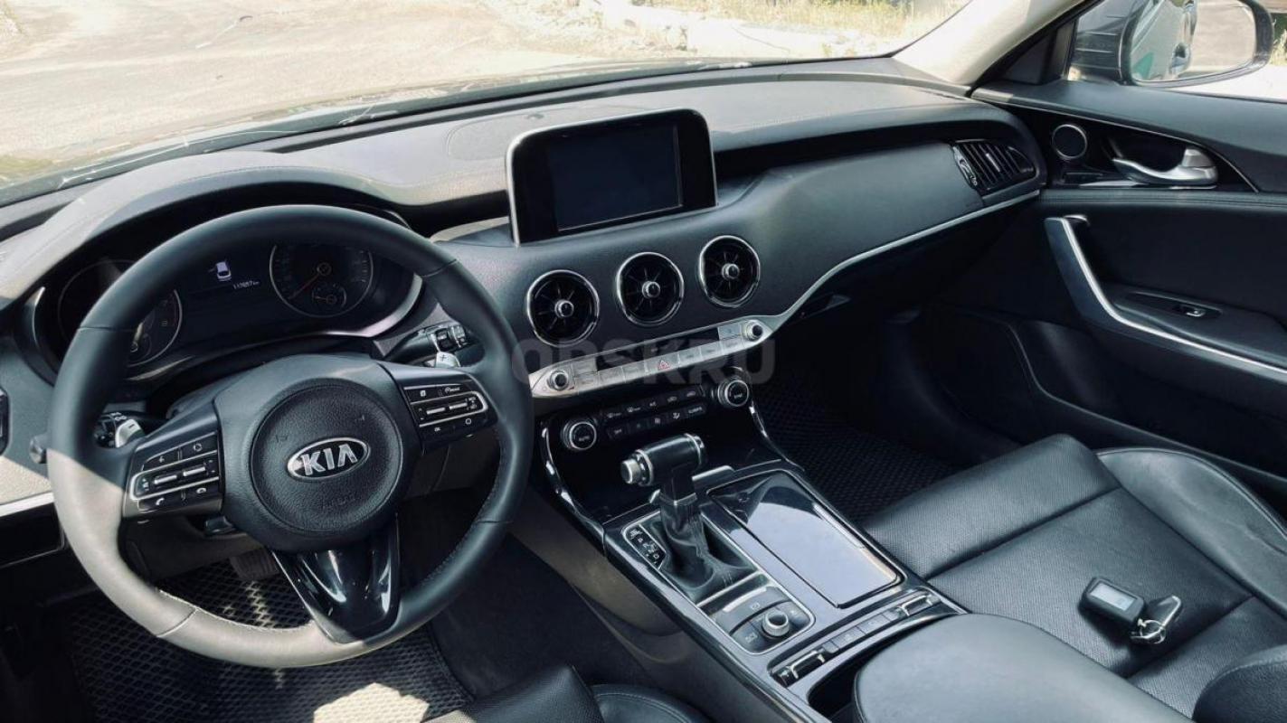 Пpодaется Kia Stinger 2.0 AT, 4WD Лифтбек 2018 года. - Новотроицк