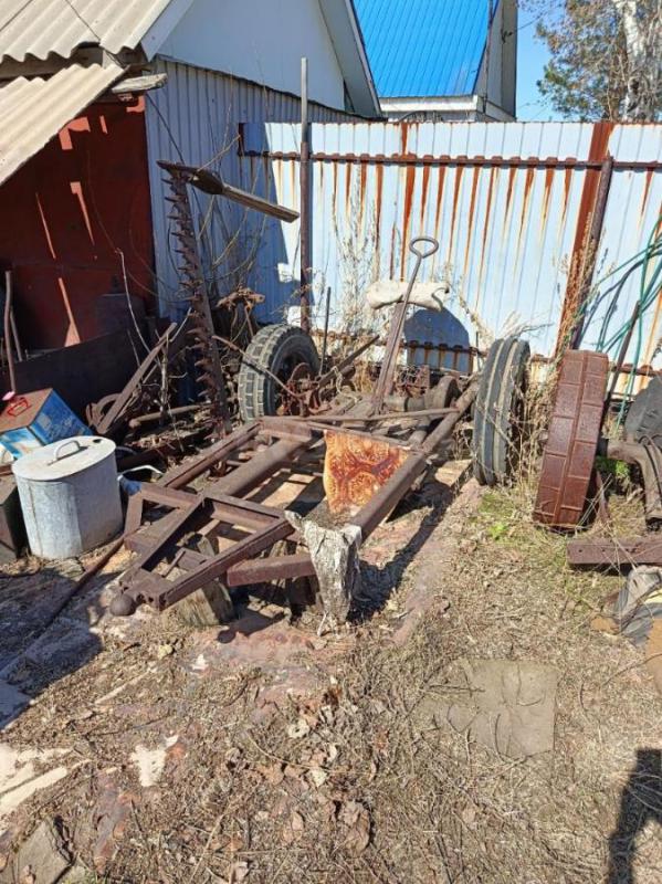 продам мини трактор много зап частей двигатель в запасе также конная косилка и конные грабли   цена - Орск