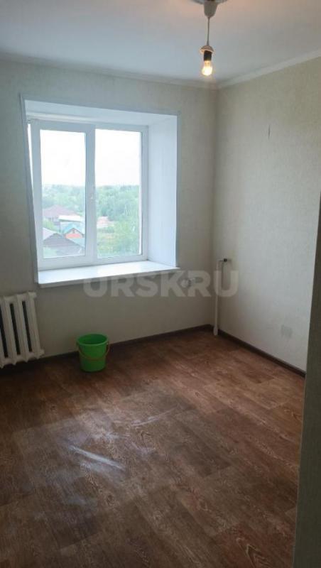 Продам однокомнатную квартиру улучшенной планировки, санузел совмещённый в кафеле, большая кухня, пл - Орск