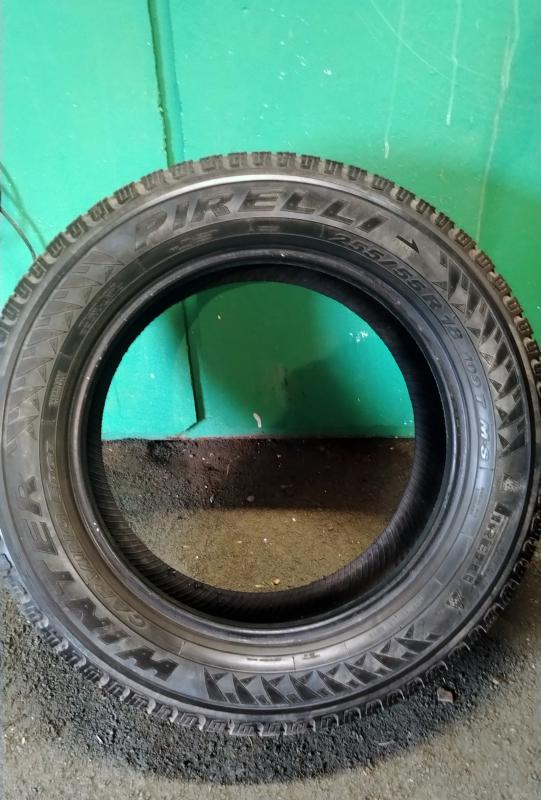 Продам комплект зимней резины PIRELLI winter 255/55/r18
Шипы повылетали, возможно для езды летом. - Новотроицк