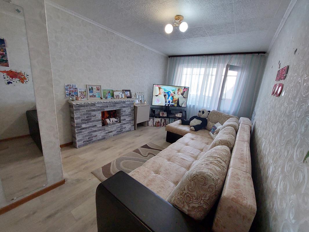 Продается 2хкомнатная квартира
 с раздельными комнатами (планировка РАСПАШОНКА / БАБОЧКА)! - Новотроицк