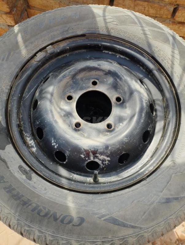 Колёса в сборе с резиной  215/70/р16 на ниву в хорошем сохране . - Орск