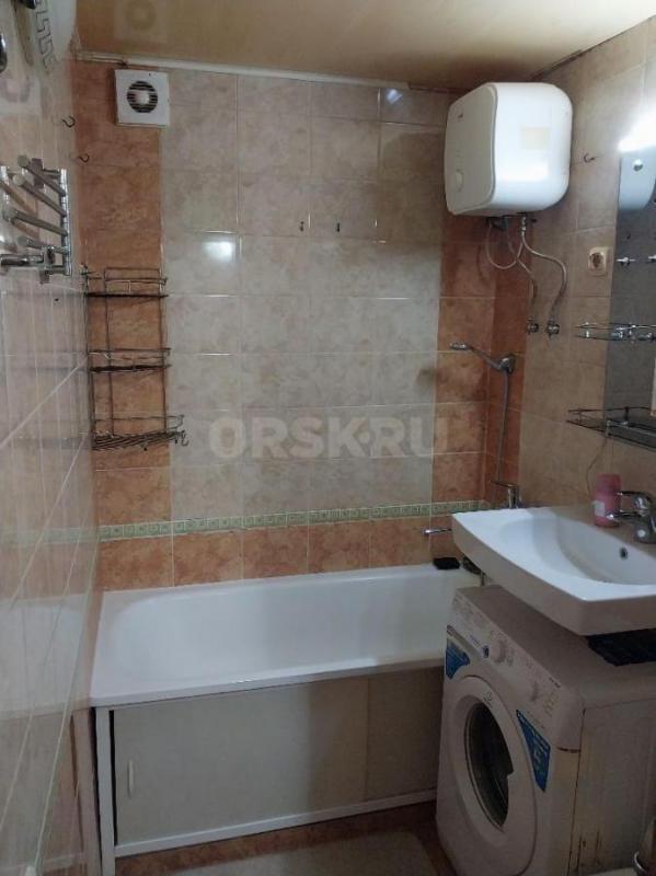 Сдается 2-комнатная квартира в аренду порядочным людям не более 2-х человек (без животных). - Орск