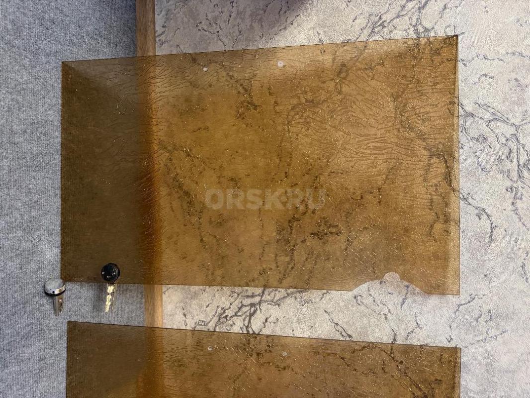 Продам стекло от стенки. - Орск