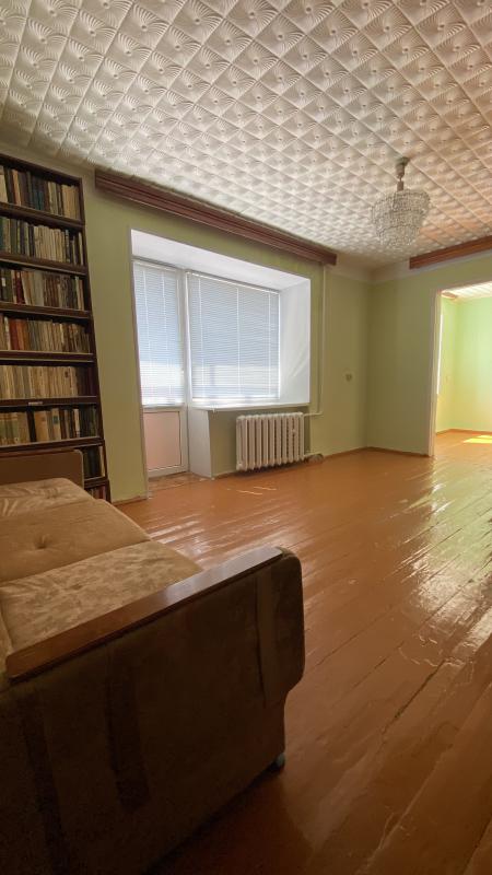 Продается теплая, светлая, солнечная квартира в самом центре города. - Гай