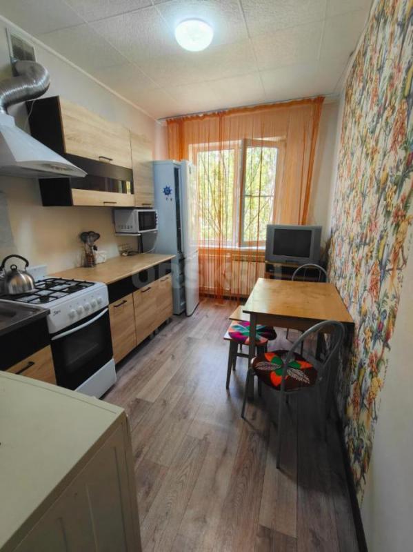 Сдаётся в долгосрочную аренду просторная четырёхкомнатная квартира площадью 63 кв. - Орск