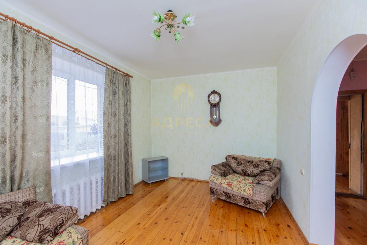 В продаже двухэтажный ДОМ 248м Площадь участка 13 сотУдобная транспортная развязка, магазины,аптеки - Оренбург