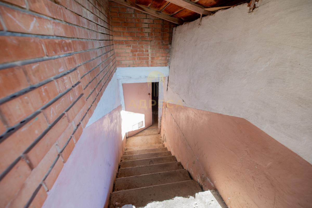 Продаём просторный и надёжный двухэтажный дом для большой семьи. - имени 9 Января