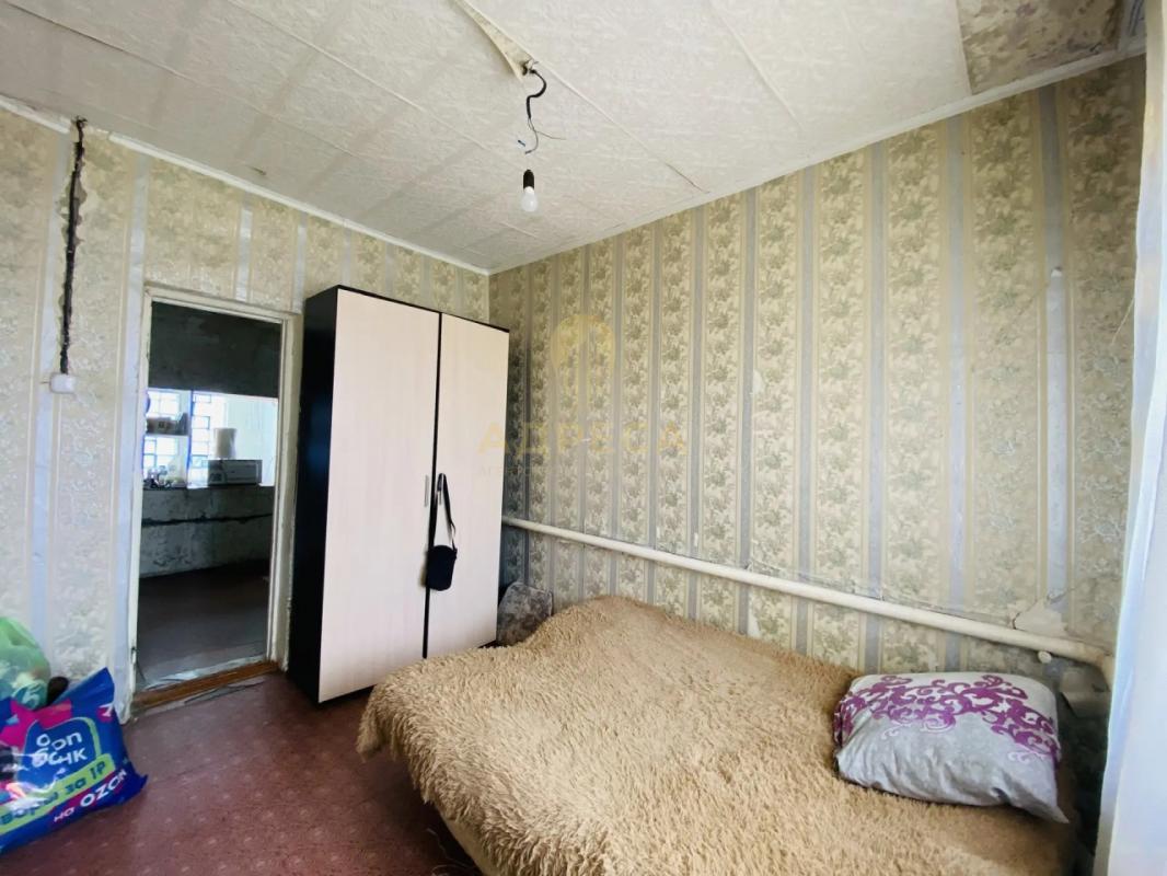 Продается 4 комнатная квартира площадью 64 кв. - Красный Коммунар