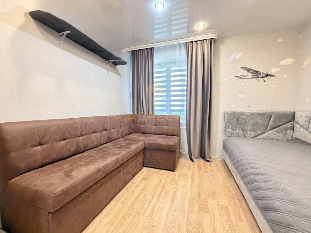 Продается 3-кoмнатнaя квартира нa 4 - этаже 9-ти этажного КИРПИЧНОГО дома по адресу ул. - Оренбург