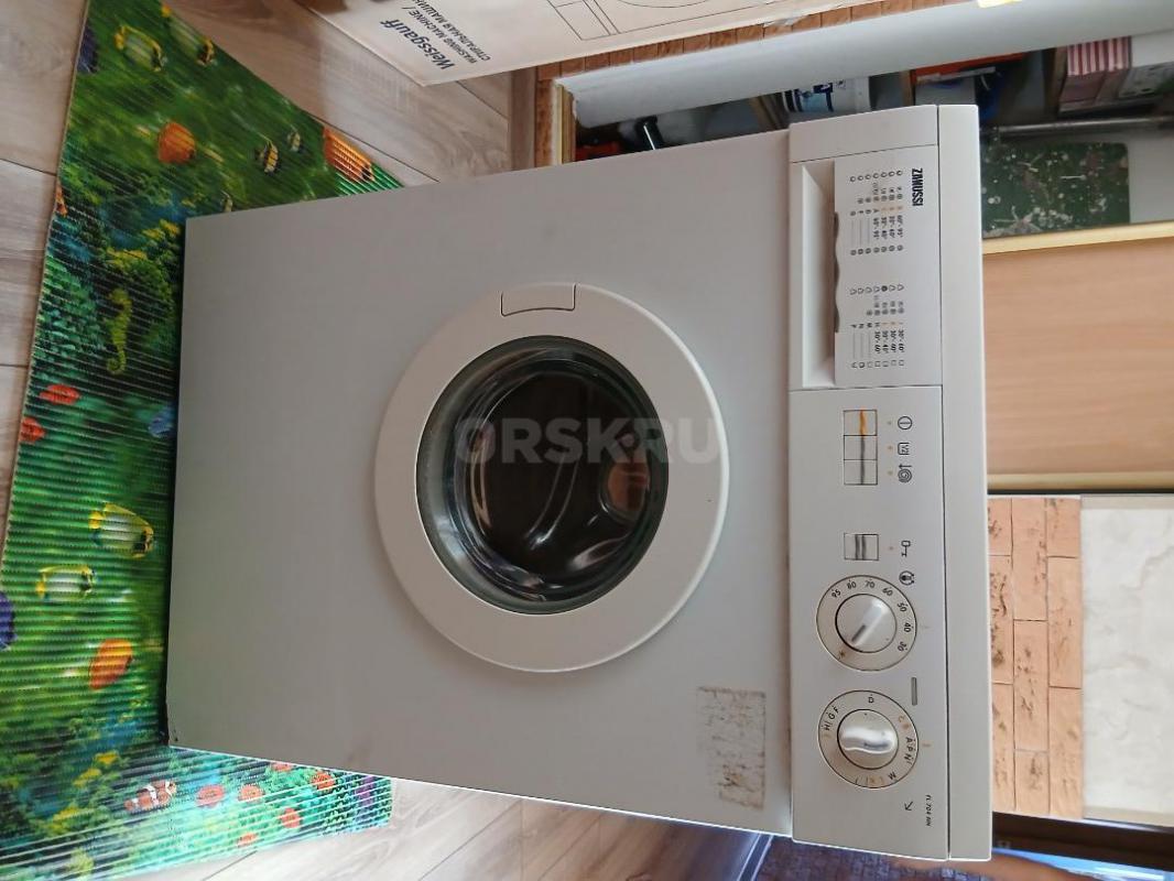 стиральную машинку ZANUSSI 4кг. - Орск