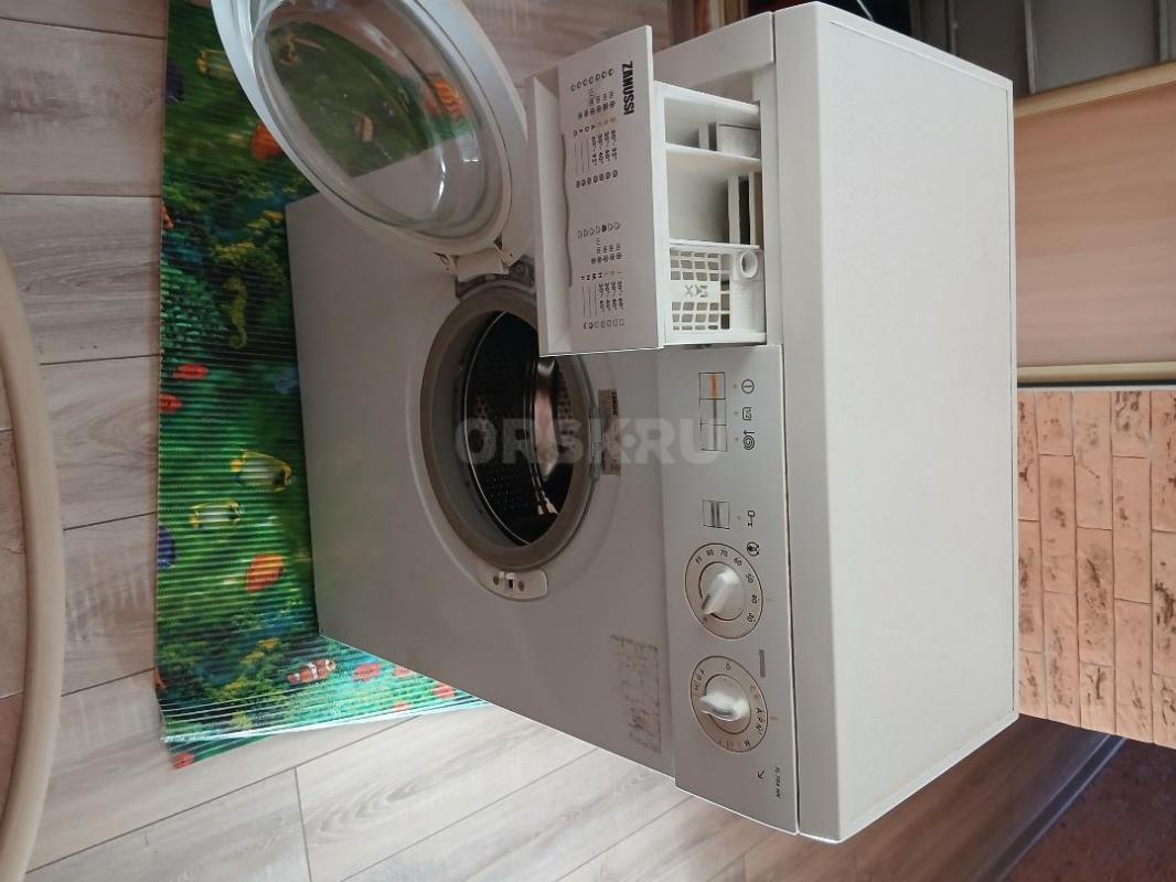 стиральную машинку ZANUSSI 4кг. - Орск