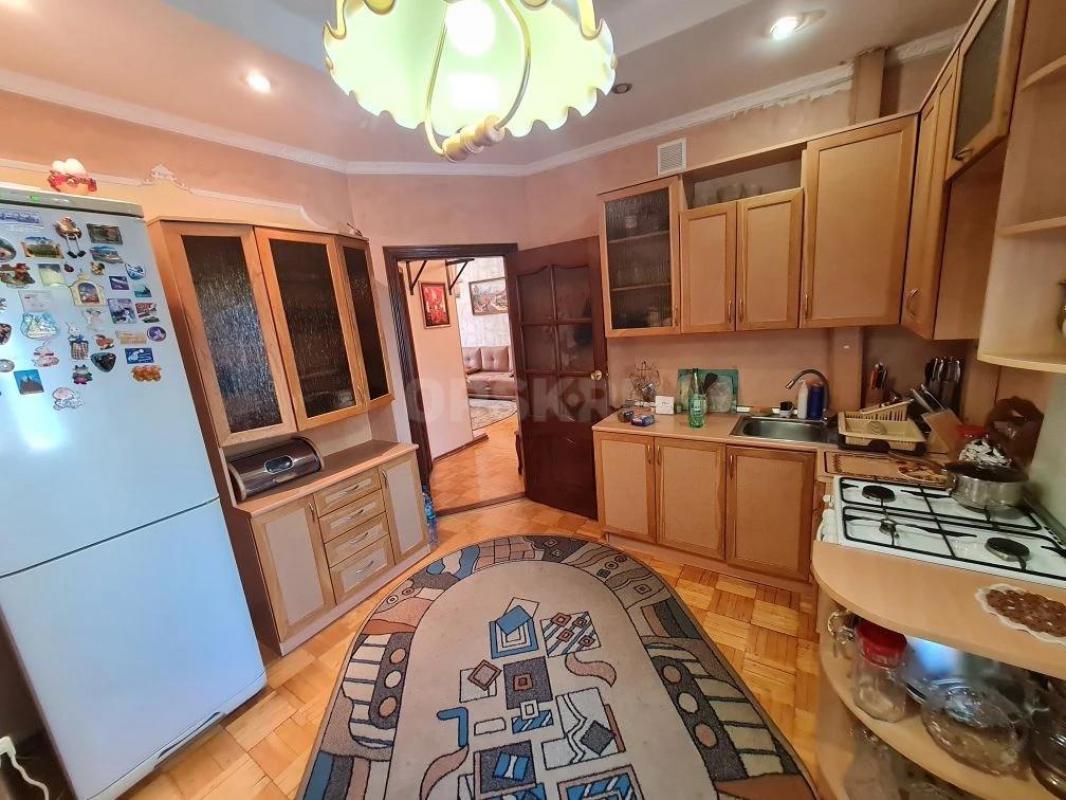 Сдам на длительный срок просторную, полностью меблированную 2-х комнатную квартиру в центральном рай - Орск