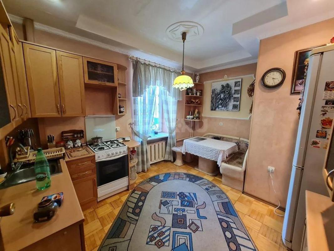 Сдам на длительный срок просторную, полностью меблированную 2-х комнатную квартиру в центральном рай - Орск