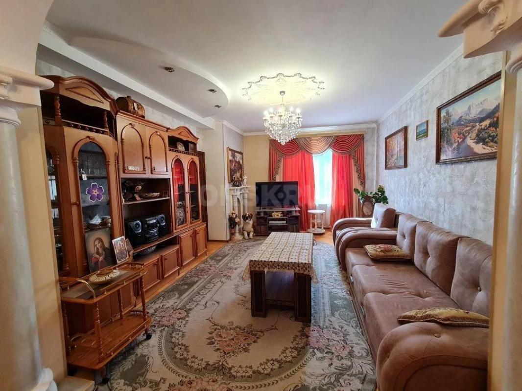 Сдам на длительный срок просторную, полностью меблированную 2-х комнатную квартиру в центральном рай - Орск