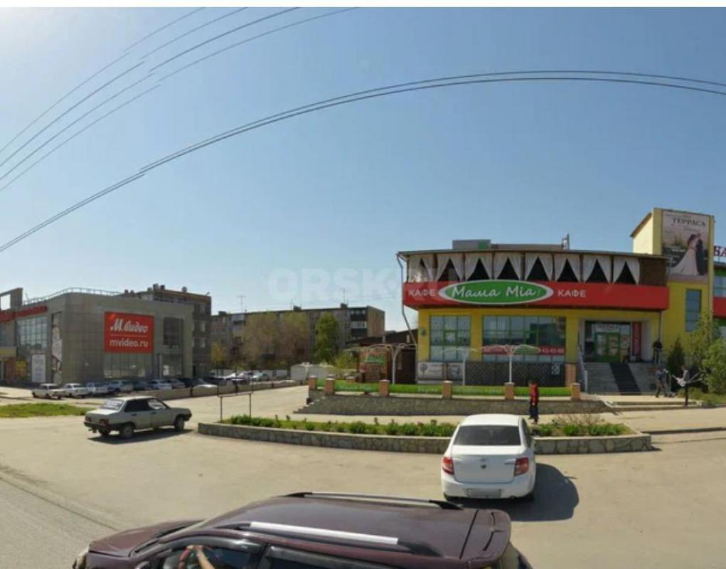 Ищем поваров восточных и кавказских блюд с опытом работы в горячем и холодном цехах для нашего кафе. - Орск