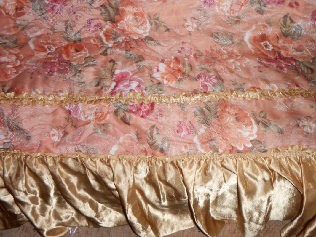 ковер 2х3  покрывало на 2х спалку шторы розовые люстра -500 руб тюль органза-500 руб - Орск