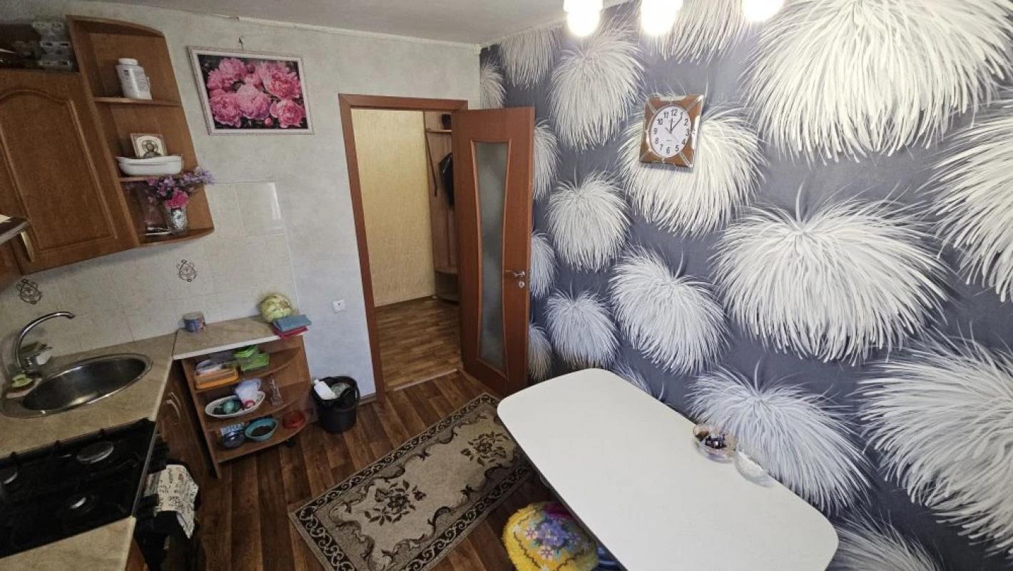 ‎‎🏢 Продам шикарную квартиру на Зеленой, 16! 🏢
‎
‎💎 Кирпичный дом, комфортный 4 этаж.
‎💎 Раздельн - Новотроицк