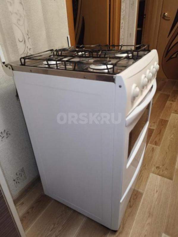 Продам газовую плиту б/у в рабочем состоянии , верх нержавейка - Орск