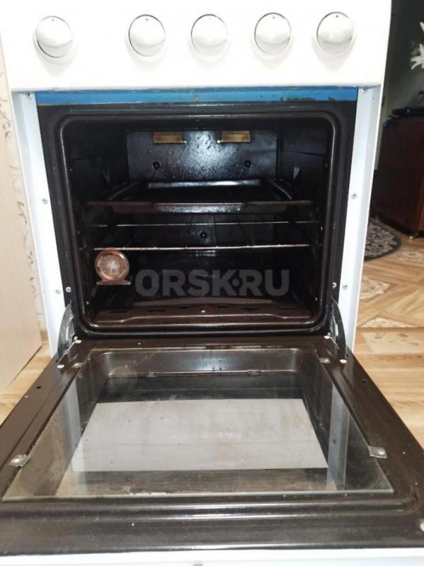 Продам газовую плиту б/у в рабочем состоянии , верх нержавейка - Орск
