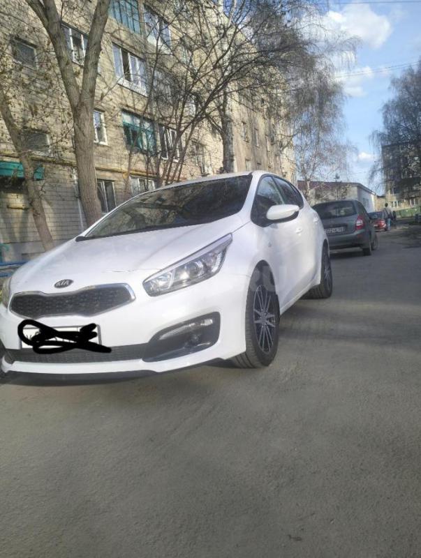 Продам автомобиль Киа Сид: выпуск декабрь 2015, куплен  в апреле 2016. - Гай