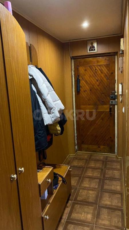 Продается теплая и уютная квартира на 2 этаже кирпичного дома общей площадью 58,2 м2, в центре город - Гай