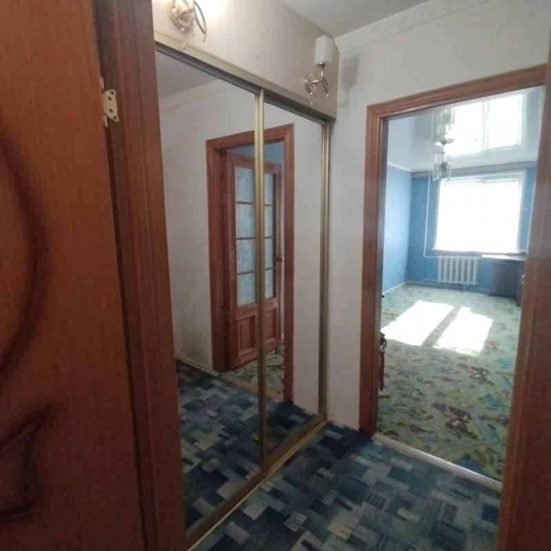 Продается 2-х комнатная квартира , в хорошем районе , косметический ремонт, один собственник. - Новотроицк