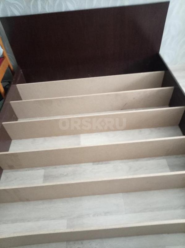 Продам 2 пальную кровать б/у, 160 на 200 цвет венге нормальное состояние без матраца. - Орск