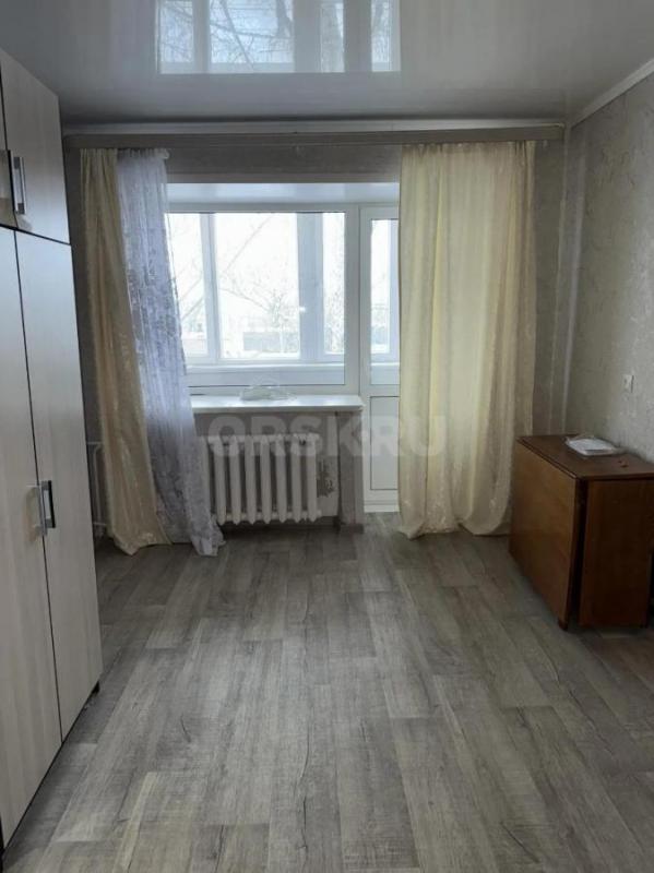 Сдам однокомнатную квартиру с ремонтом с застеклённым балконом ,на длительный срок , в районе вокзал - Орск