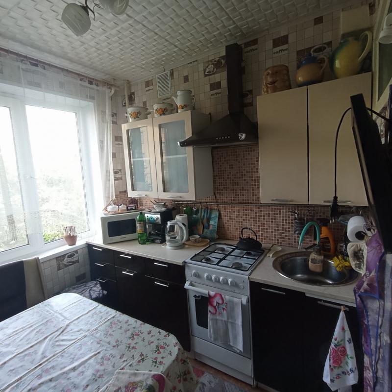 Продаю большую квартиру(61кв. - Новотроицк