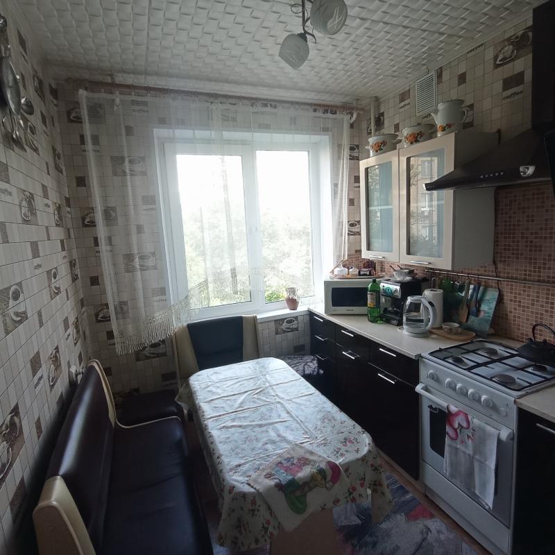 Продаю большую квартиру(61кв. - Новотроицк