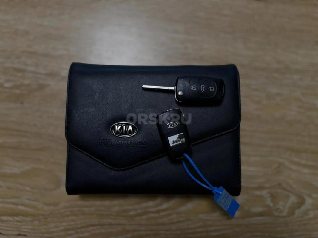 Красивый авто на красивых номерах Kia Ceed 2013 года выпуска в отличном состоянии. - Новотроицк
