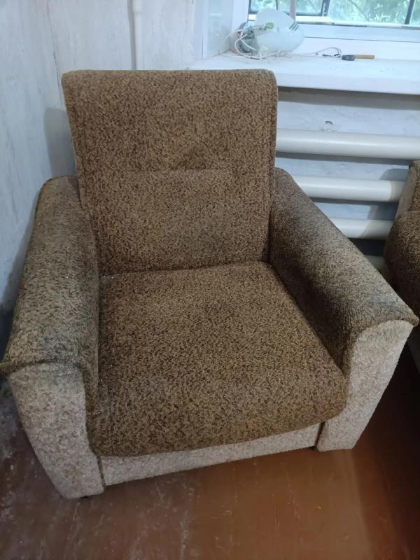 Продам диван и кресло, состояние хорошее - Гай