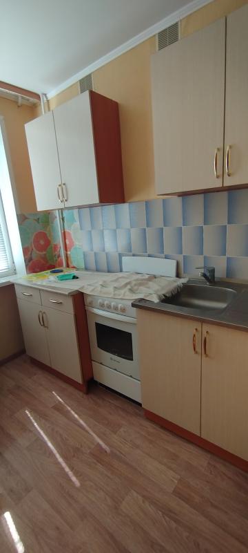 Продаю 1к квартиру на 2 этаже на ул. - Новотроицк