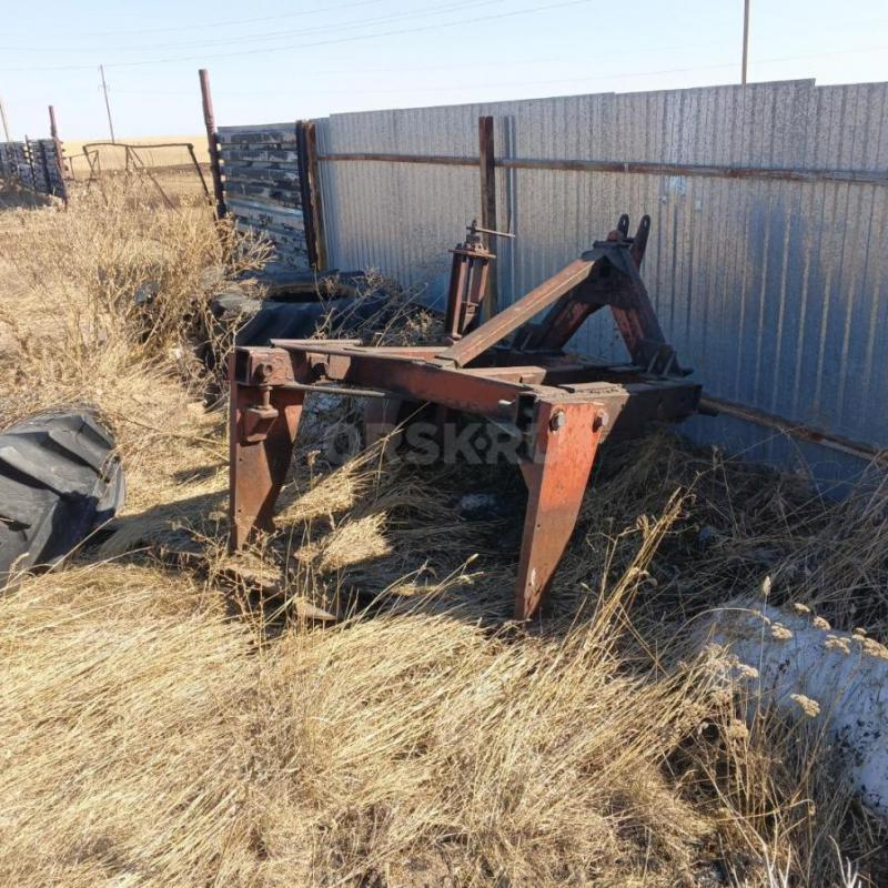 Продам сельхоз технику трактора К-700, Т-150, МТЗ-80 а так имеются культиваторы загрузчик веялок и о - 1