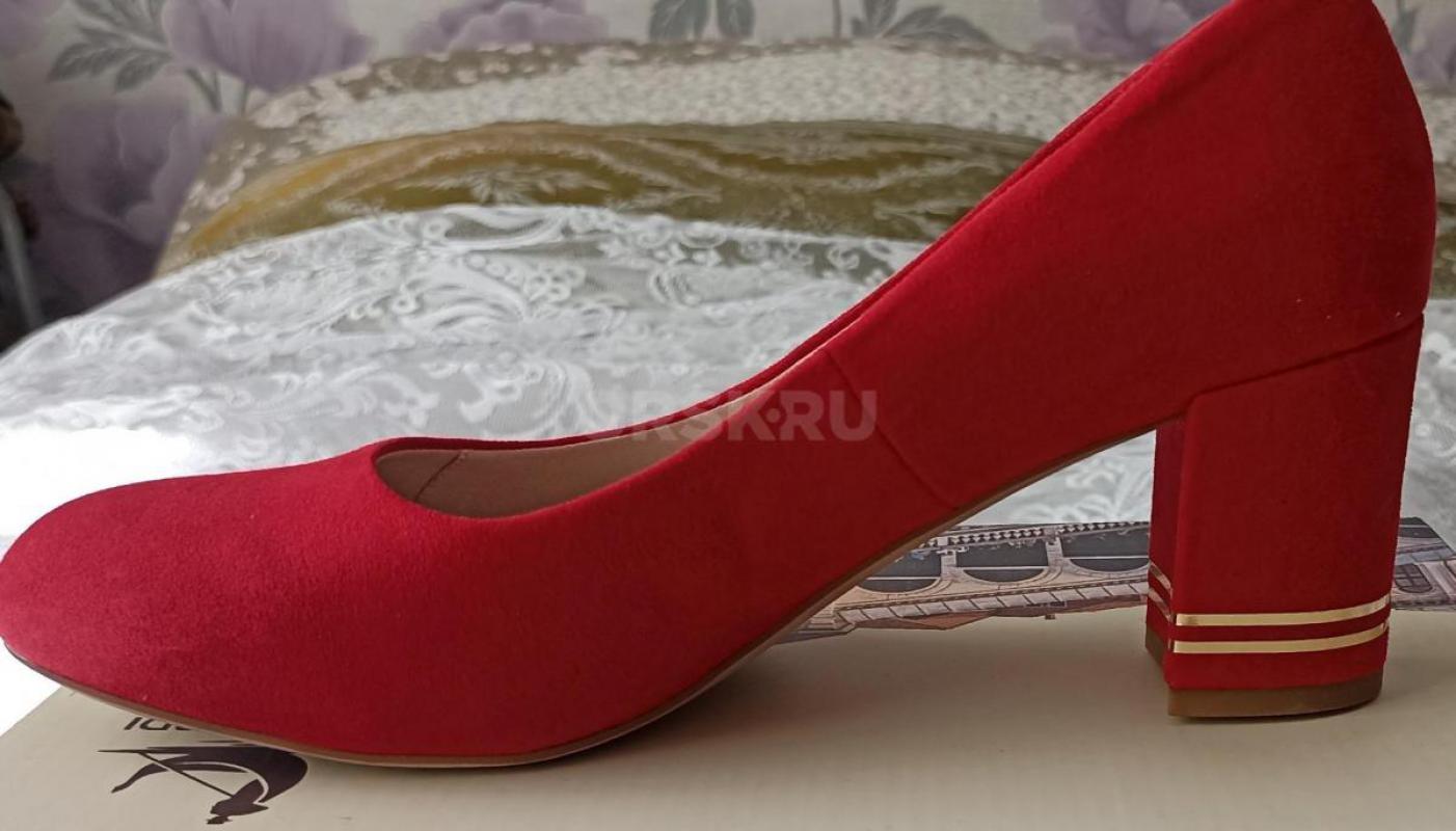 ПРОДАМ   КРАСИВУЮ ИМПОРТНУЮ ЖЕНСКУЮ ОДЕЖДУ, в том числе и новую  (ДЛЯ ЛЮБОГО ВРЕМЕНИ ГОДА и по ЛЮБОМ - Орск