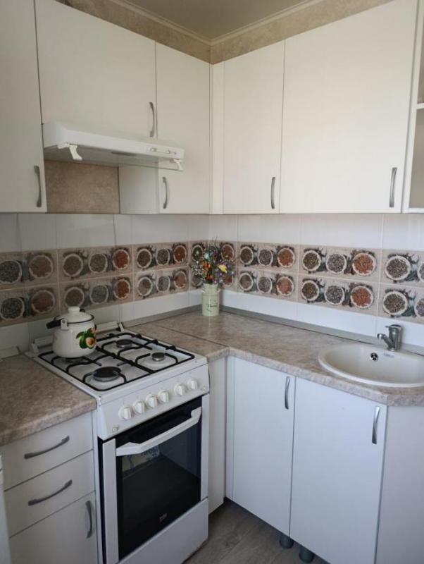 В продаже уютная двухкомнатная квартира площадью 44 м² на пятом этаже, пятиэтажного дома. - Орск