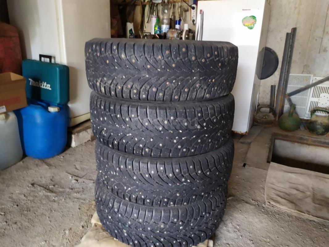 Продам зимнюю резину 216/60 r 16, резина б/у, протектор отличный, дошипованная на 100 % - Орск